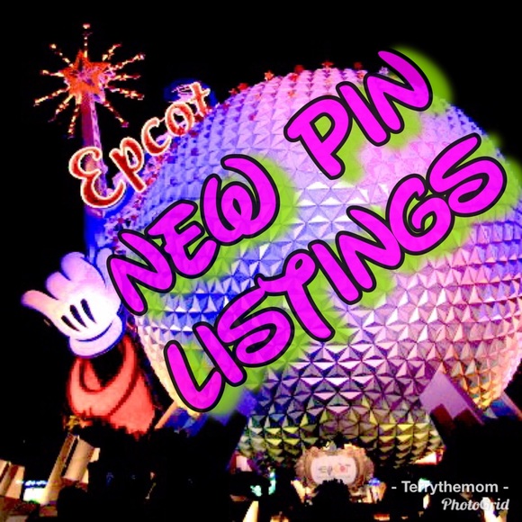 Daughter’s pins from 2003 Disney family vacation! - Picture 2 of 7